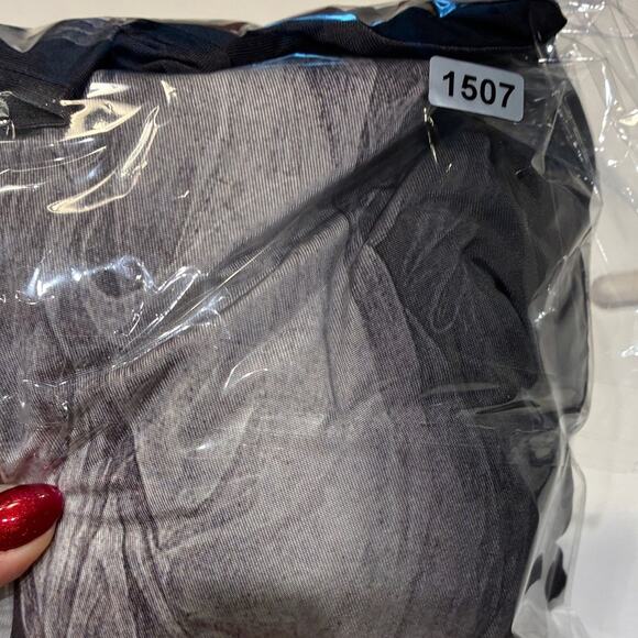 NWT Alice + Olivia Delora Renaissance Fresco Dress Sz 4 - Picture 13 of 13